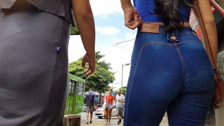 Gostosa de jeans