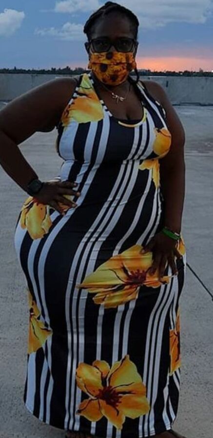 Short thick chunky mega milf bbw pear justme