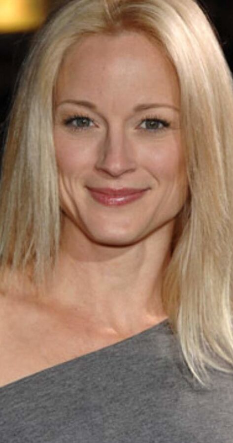 Celebrity Hot - Teri Polo