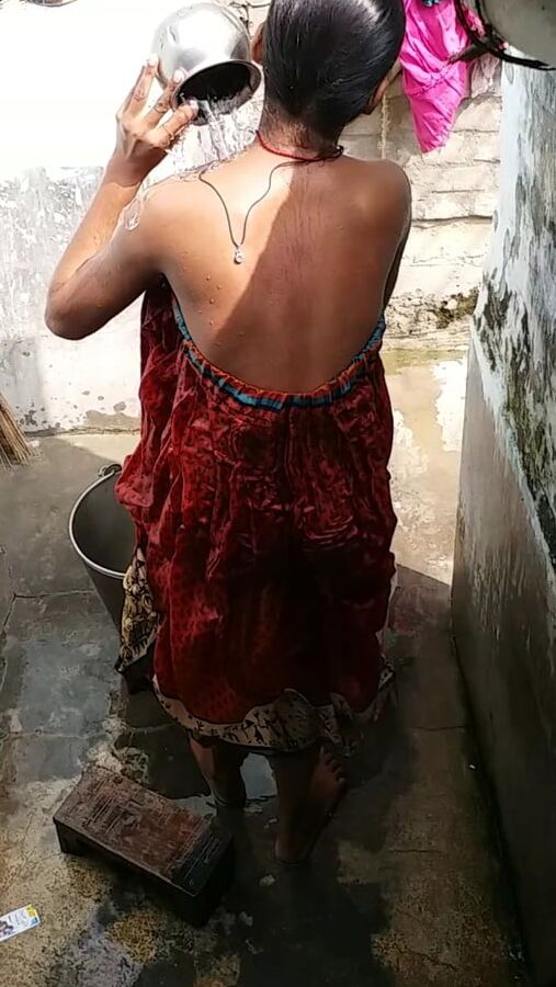 Saali ki sexy boobs aur gaand