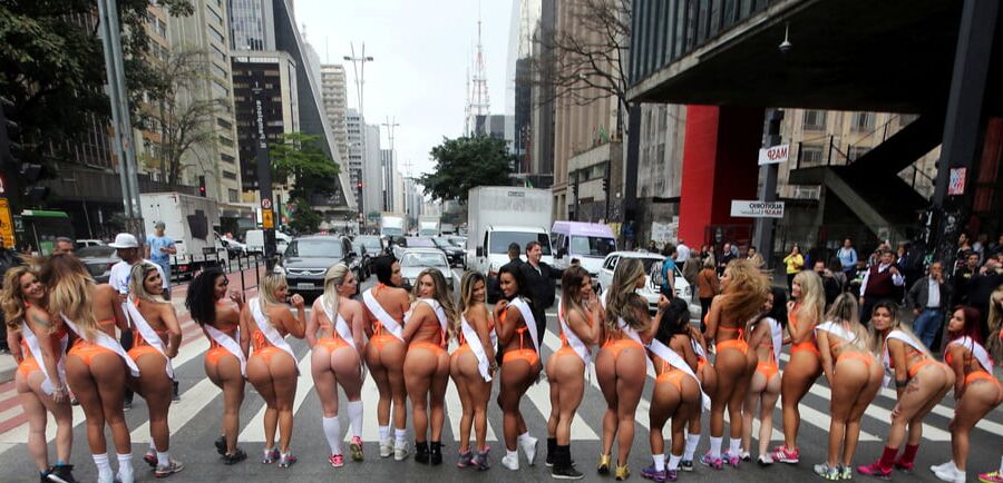 Ass Contest
