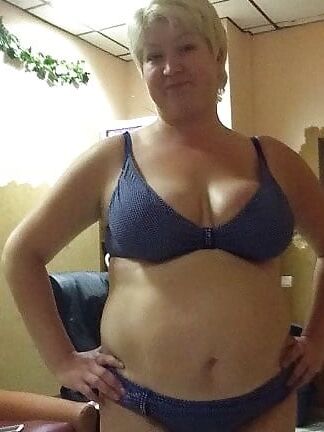 Older and hot (Bikini)