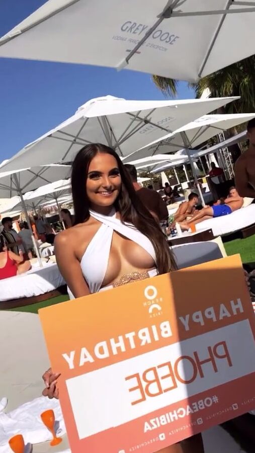 Stunning Cute Young UK Chav Babe Big Tits Sexy Legs Big Ass