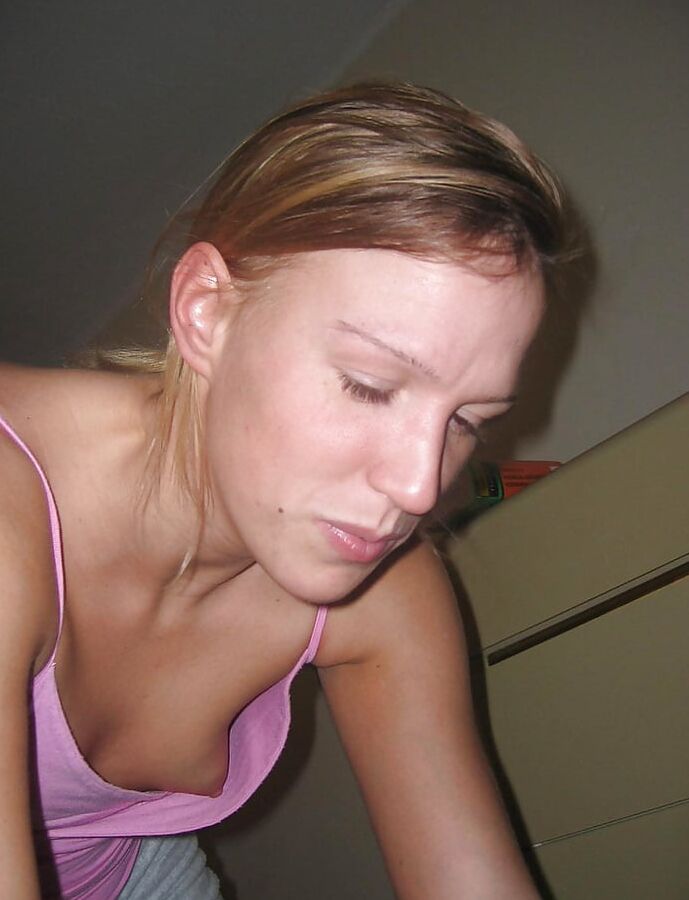 Oh my god darling, I can see your tits!