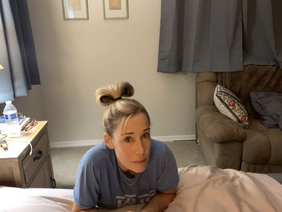 Hot MILF exposed