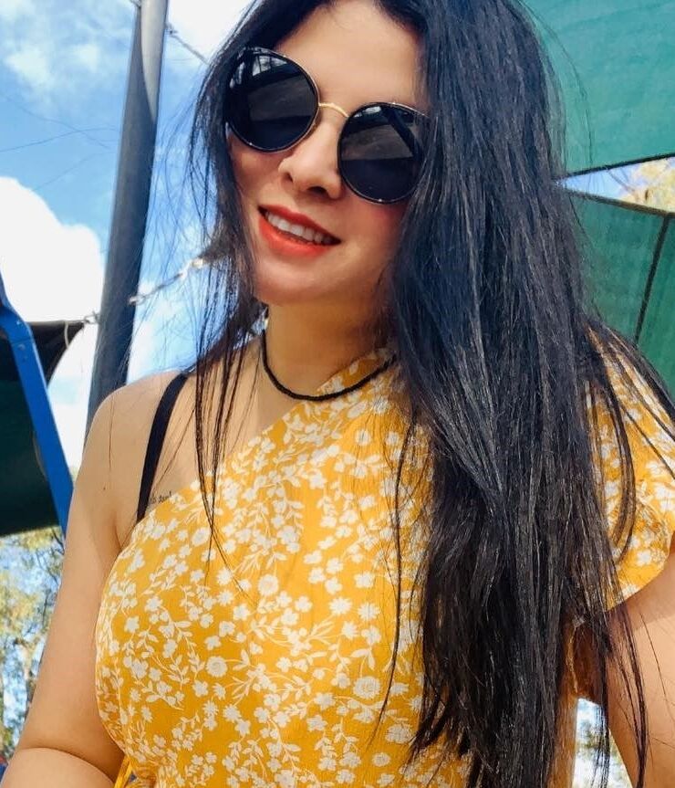 Neighbour&;s hot and sexy wife
