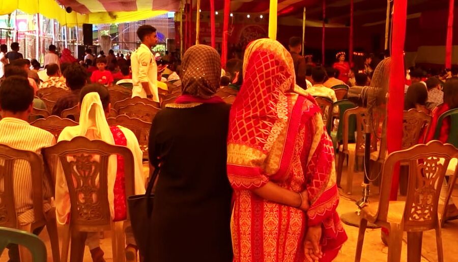 Bangladeshi women&;s Beautiful Asses