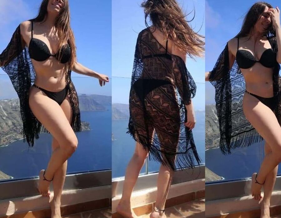 Greek Celebs During Summer Holidays ()