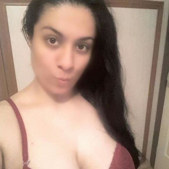 Hot wife comment plase