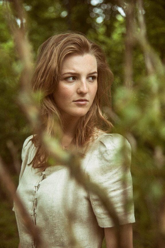 Dutch student Mimi Verloren van Themaat nude shoot