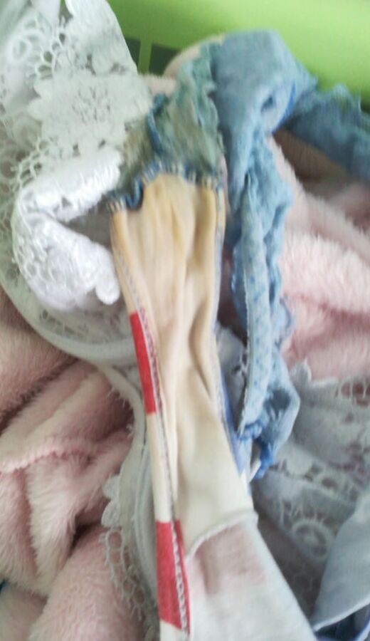 String de ma Femme du .. Encore tout Mouillee