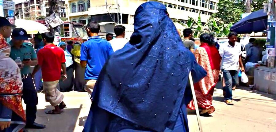 Bangladeshi women&;s Beautiful Asses