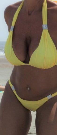 Matures in swimsuits again