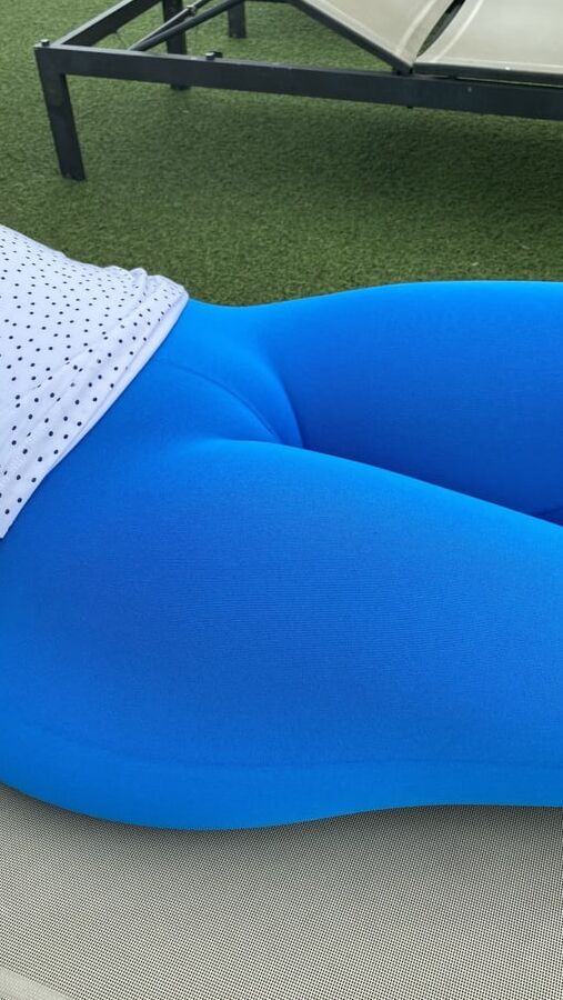 Cameltoe Mother Voyeur