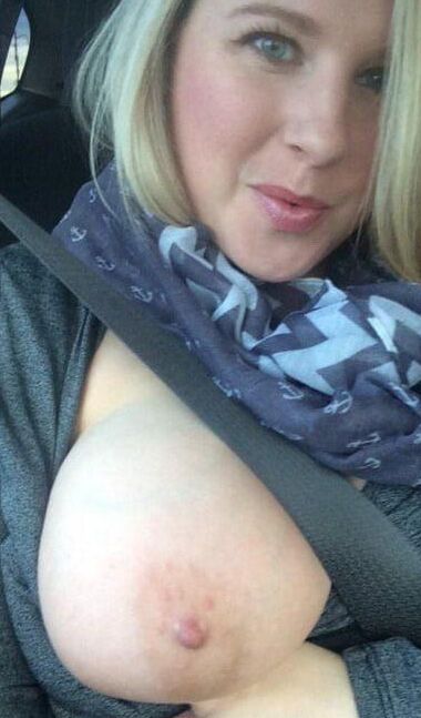 Boobs Mature &amp; Milf - Car &amp; Driving