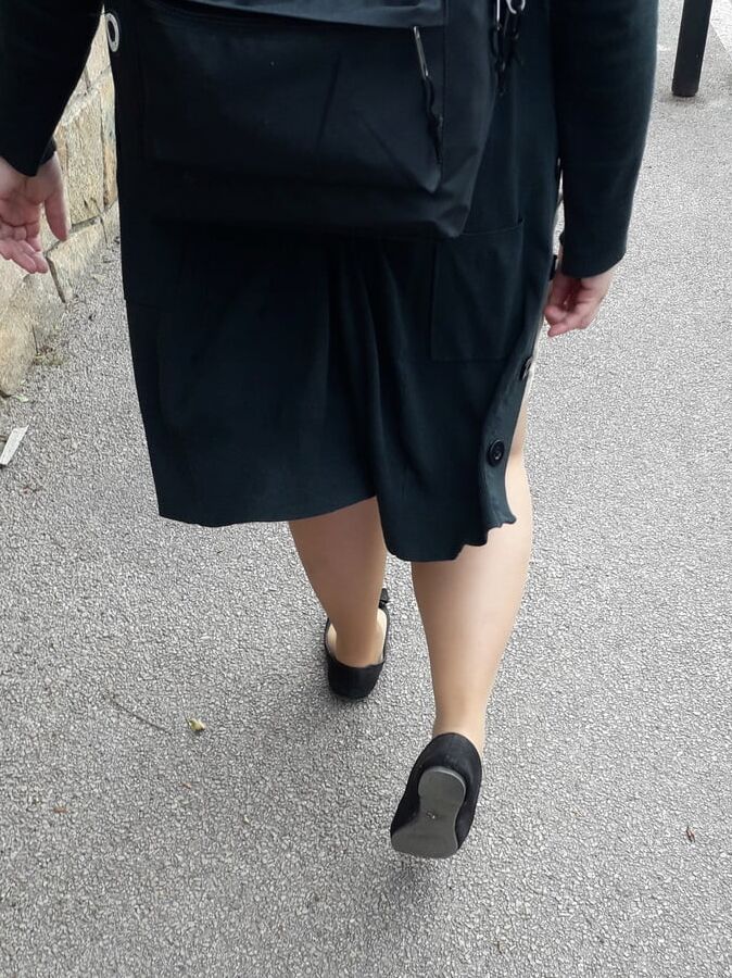 promenade en jupe, bas chair et ballerines pt