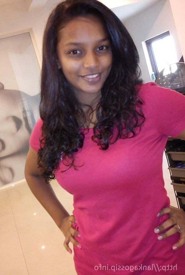 Kavindya adikari hot pics