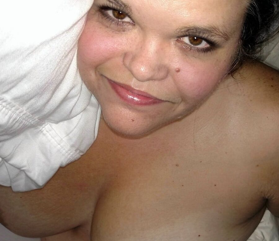 Fat sexy slut for exposure.