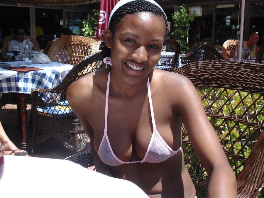 Lovely Ebony Amateur