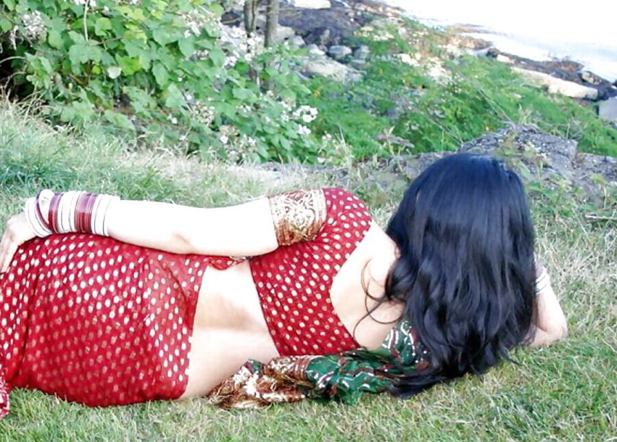 Policz Shipli mom sexy in sari