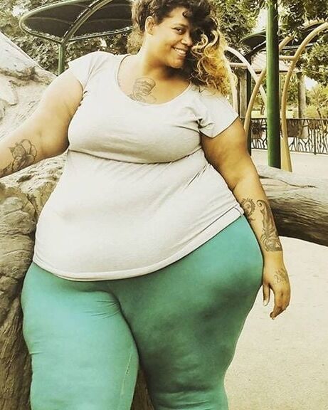 Fat Chicks With Deceptively Thin Faces