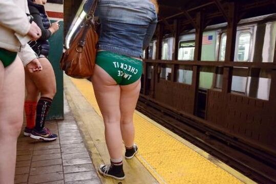 No pants day