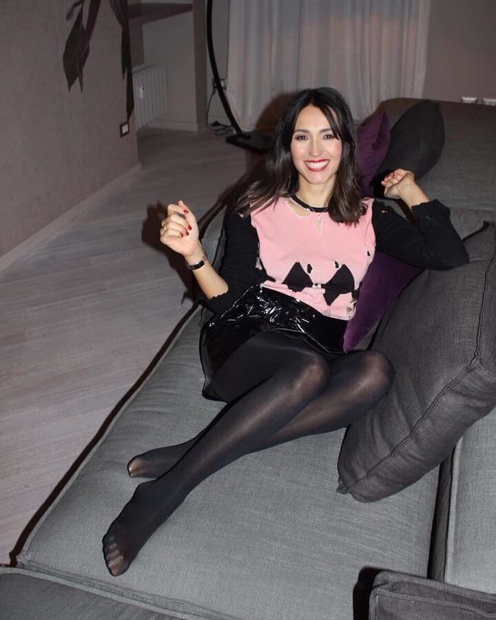 Celebrity Nylon Legs And Feet