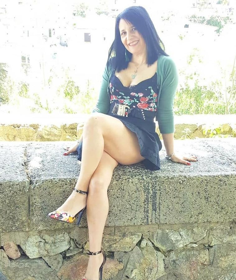 My hot aunt Gina in horny dress