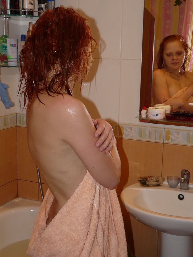 BONUS: Super cute redhead (small set)