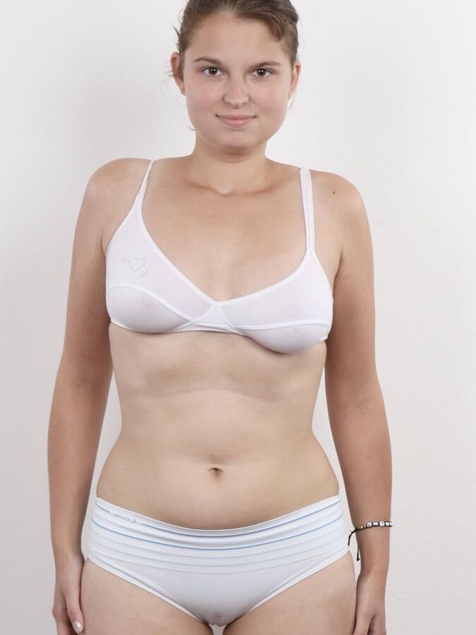 - casting girls amateur with panties and bra