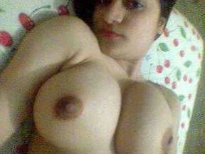 INDIAN HOT DESI WIFE LEAKED NUDES