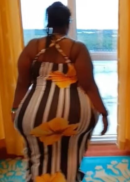 Short thick chunky mega milf bbw pear justme