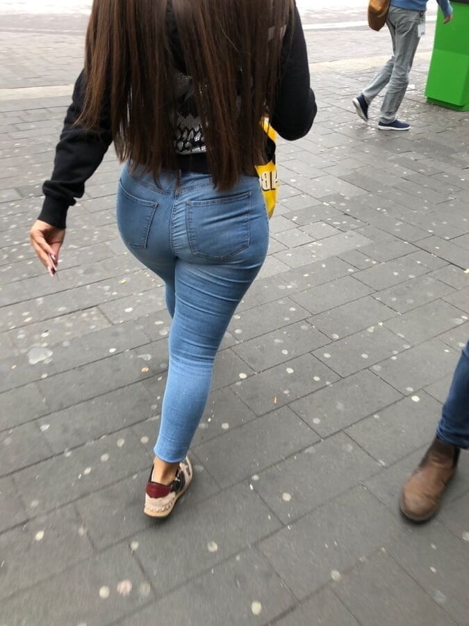 Culona en el metro