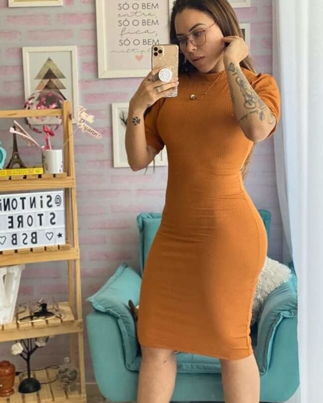 CAVALAS RABUDAS RABUDONAS VESTIDOS