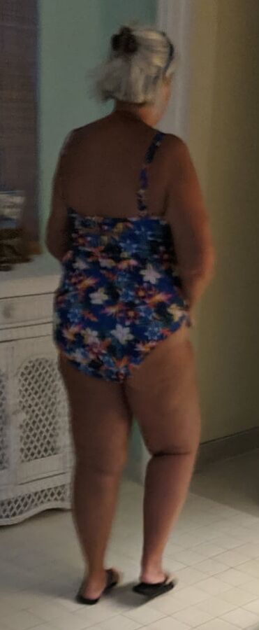 Miss Piggy at the beach