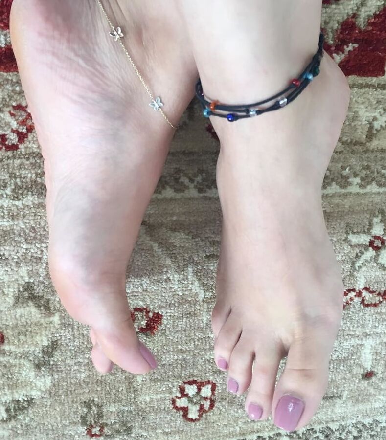 Gorgeous Feet Shoot
