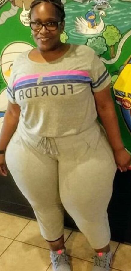 Short thick chunky mega milf bbw pear justme