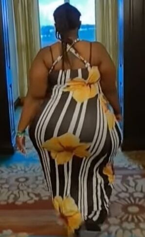 Short thick chunky mega milf bbw pear justme