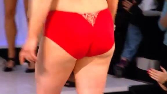Nicky&;s Catwalk Show