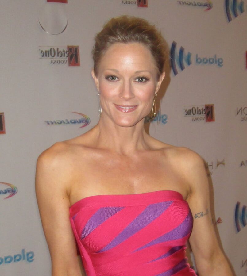 Celebrity Hot - Teri Polo
