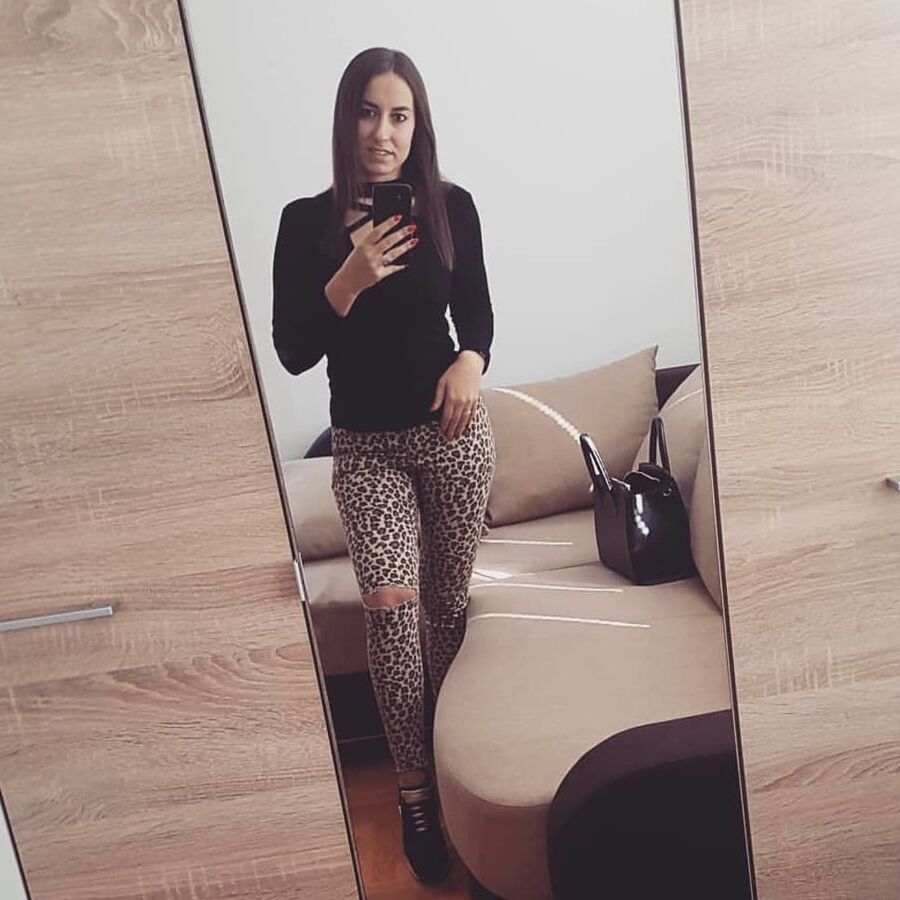 Serbian hot slut girl big natural tits Dragana Vukasinovic