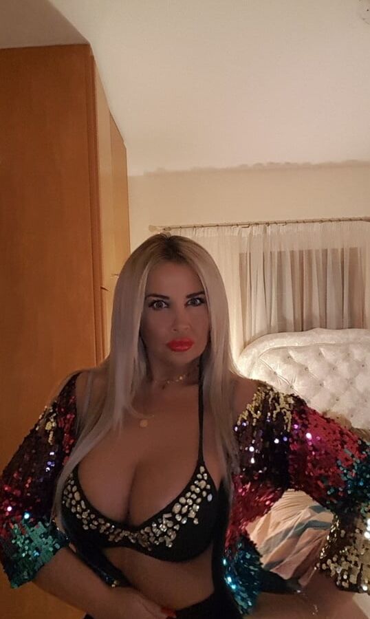 Greek poutana