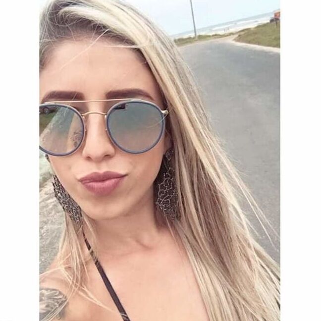 DECOTE TESUDAS LINDAS SEIOS ENORMES