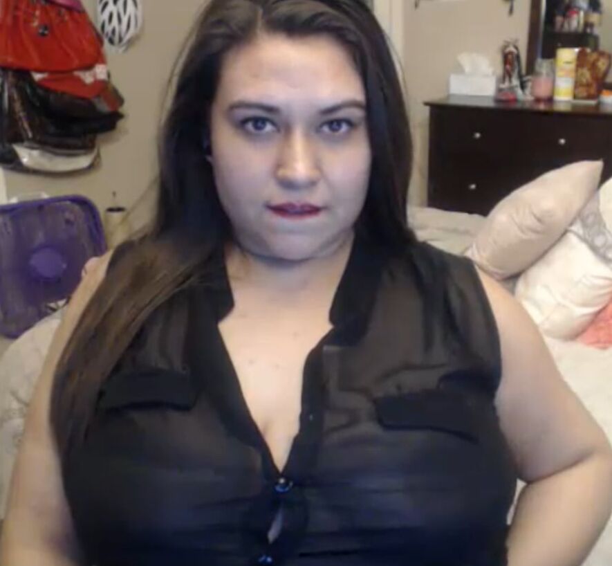 American Sophia&;s Tits Fully Exposed