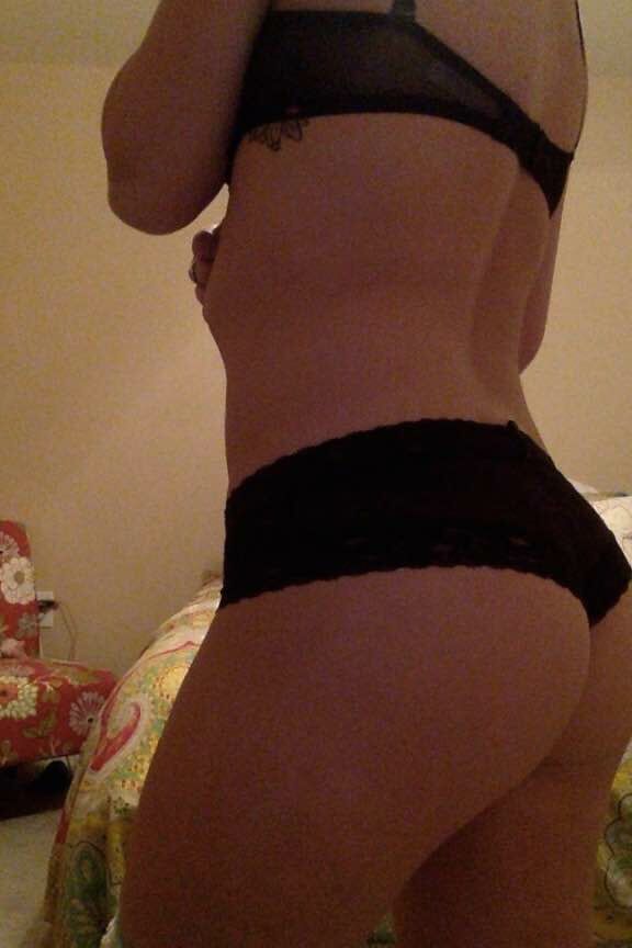 Webslut Bailey Exposed