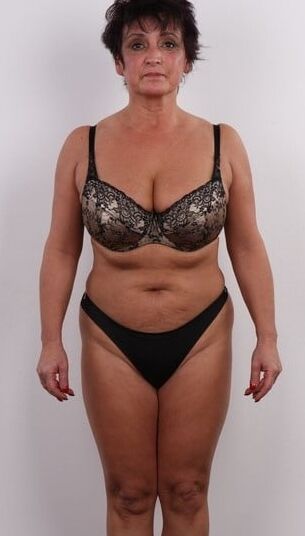Mature lady with chunky tits