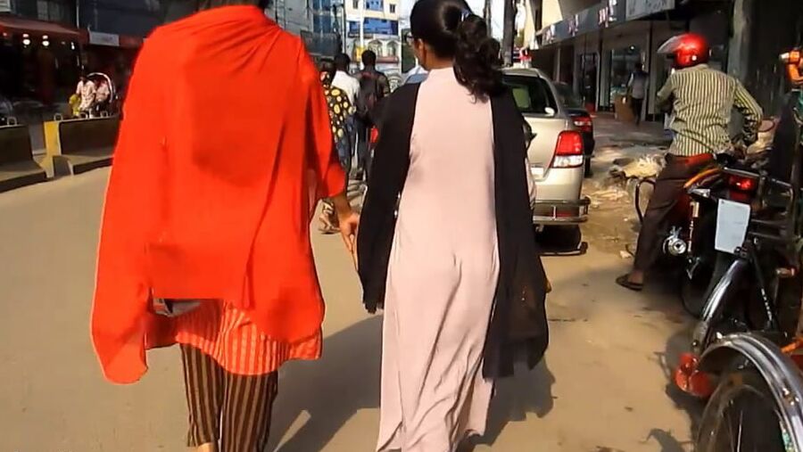 Bangladeshi women&;s Beautiful Asses