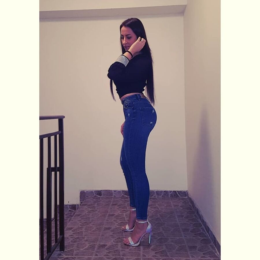 Serbian hot slut girl big natural tits Dragana Vukasinovic