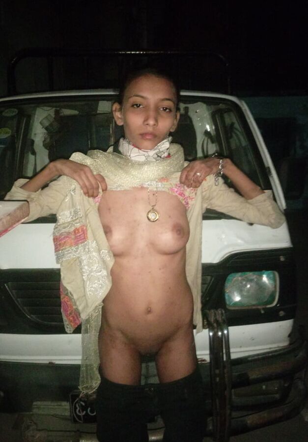 Alishba Flashing outdoor