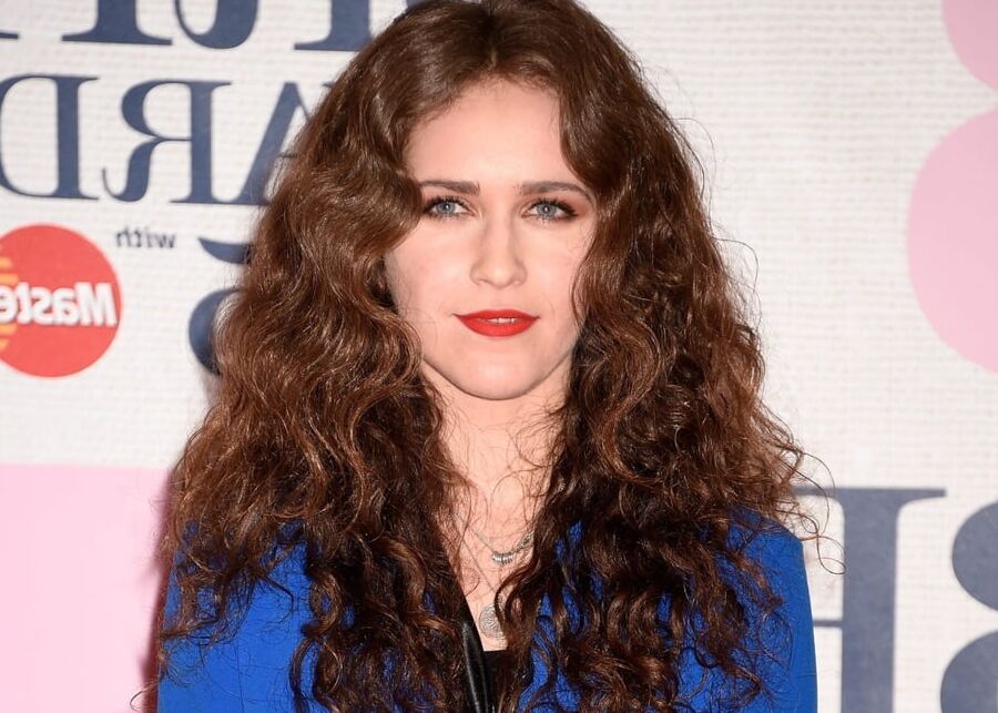 Rae Morris Nerdy pop singer